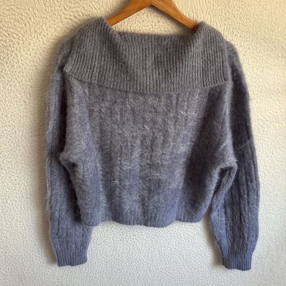 J. Crew Gray V-Neck cashmere sweater - Picture 7 of 10